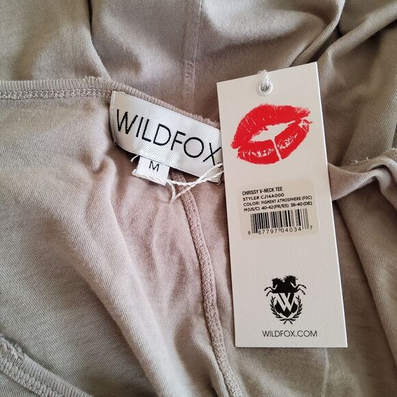 NWT Wildfox Chrissy V-Neck Tee in Atmosphere (Taupe) Size M - Picture 8 of 8